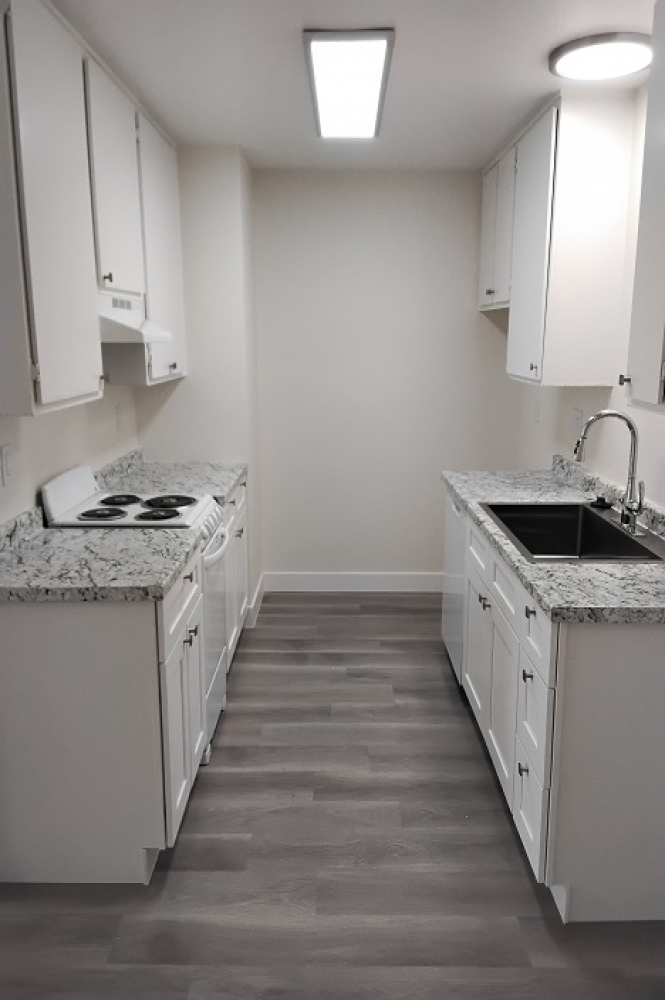 Thank you for viewing our Casa Del Sol 2 bed 1 bath empty 4 on our website photos page Rent an apartment today and make this 2 bed 1 bath empty 4 your new apartment home.